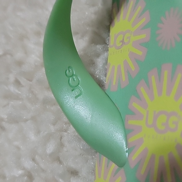 NWOT UGG Australia flare flip flop sandals, women's size 7 - Picture 7 of 8